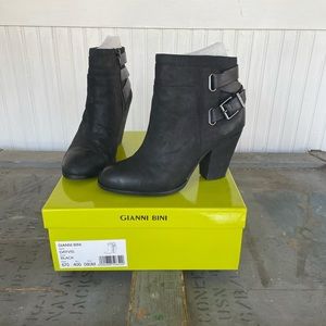 Gianni Bini Black Suede Ankle Boots Dayvis Women 8
